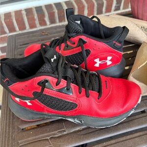 Boys Under Armour Basketball shoes 3.5 red sneakers UA ECU